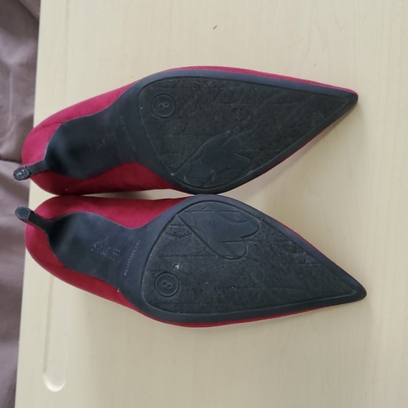 Sam & Libby Faux Suede Red 4" Heels Size 8 - Picture 5 of 6